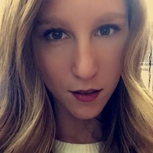 Meet your Posher, Renee